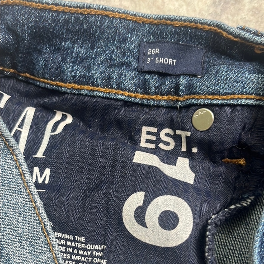GAP Distressed Blue Jean Shorts with Frayed Hem - Picture 4 of 7